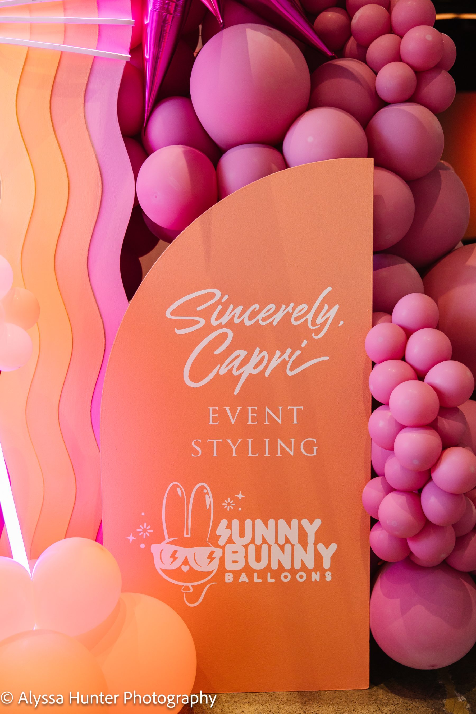 @sincerelycaprievents × @sunnybunnyballoons